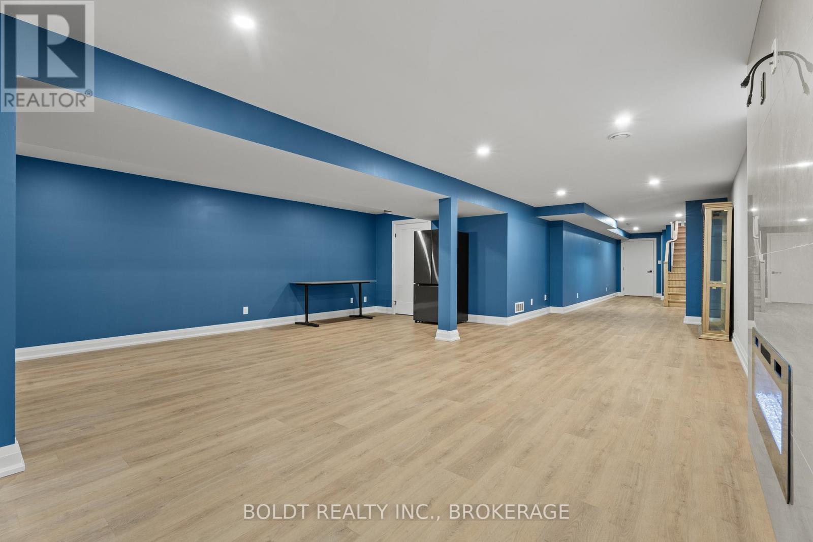 1074b Vansickle Road N, St. Catharines, Ontario  L2S 2X3 - Photo 30 - X12552460