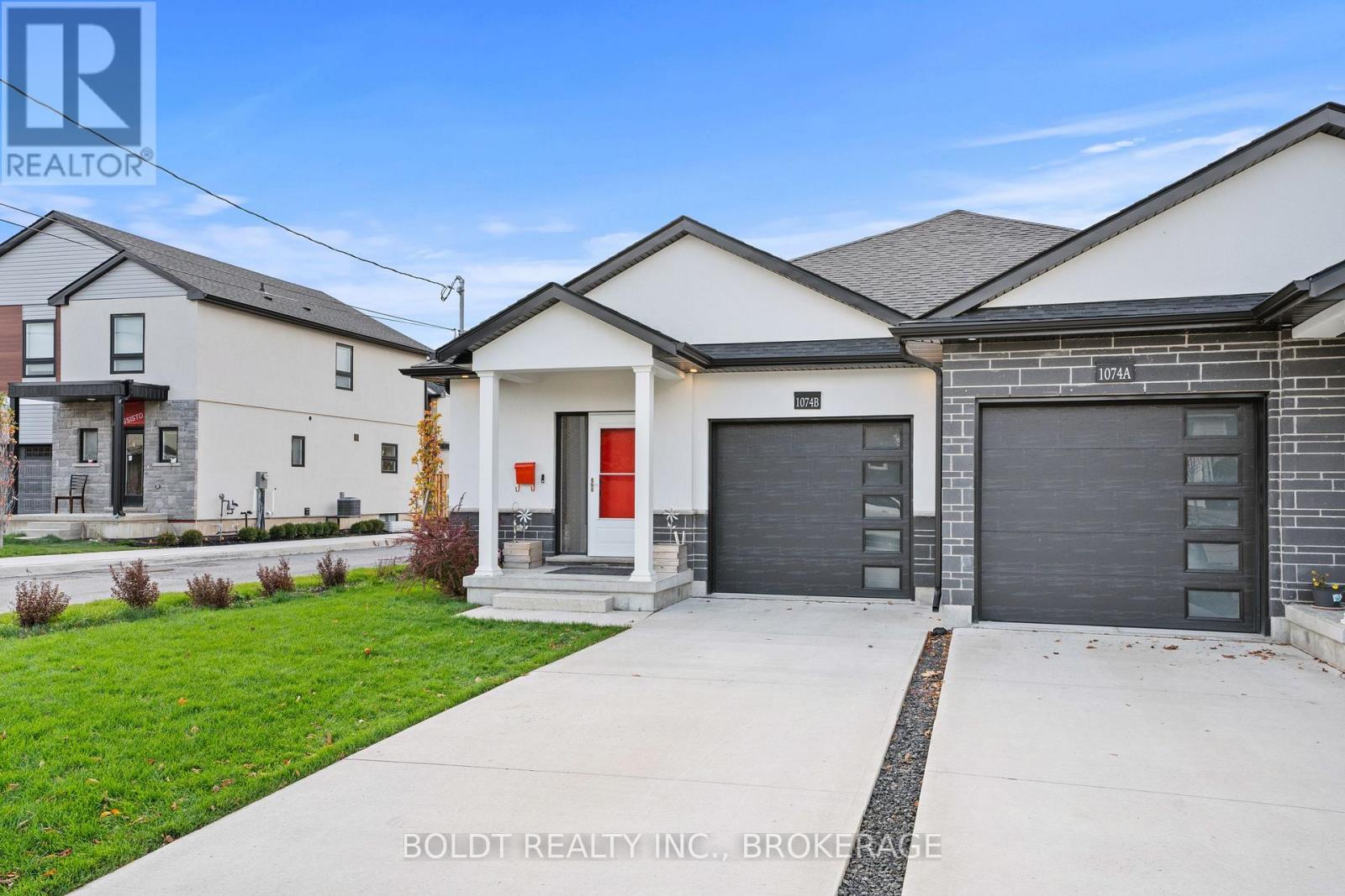 1074b Vansickle Road N, St. Catharines, Ontario  L2S 2X3 - Photo 4 - X12552460