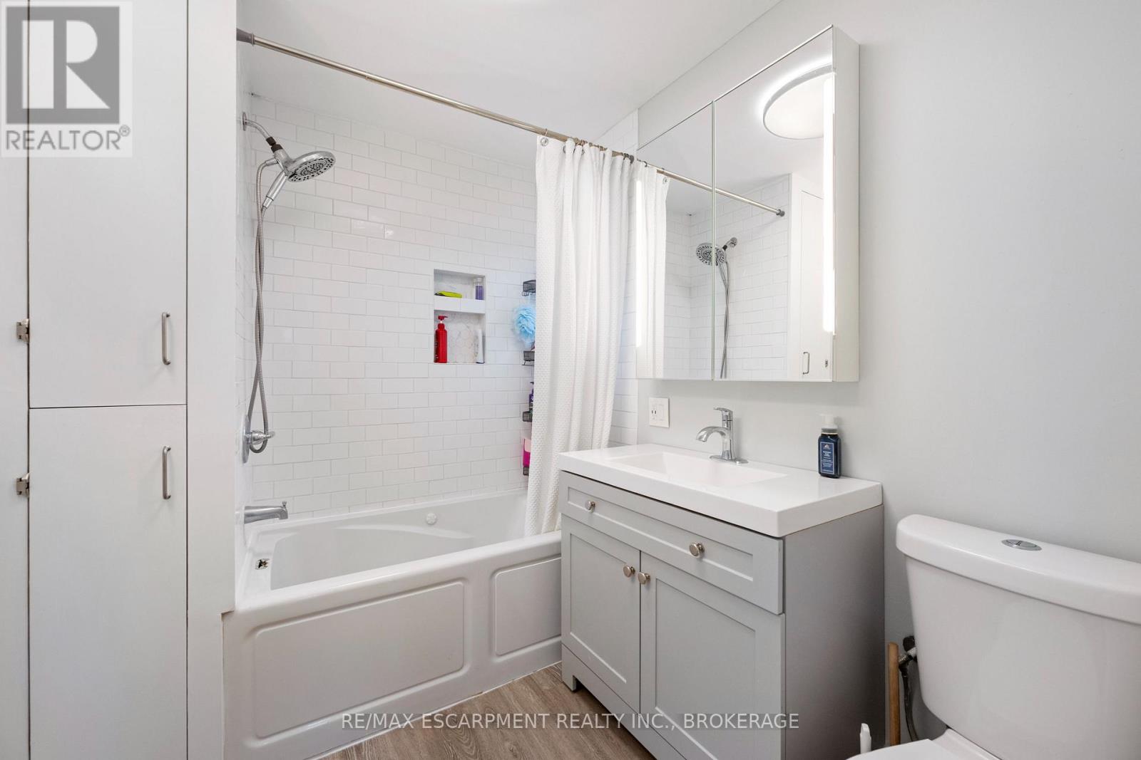 15 Phipps Street, Fort Erie, Ontario  L2A 2V1 - Photo 18 - X12553516