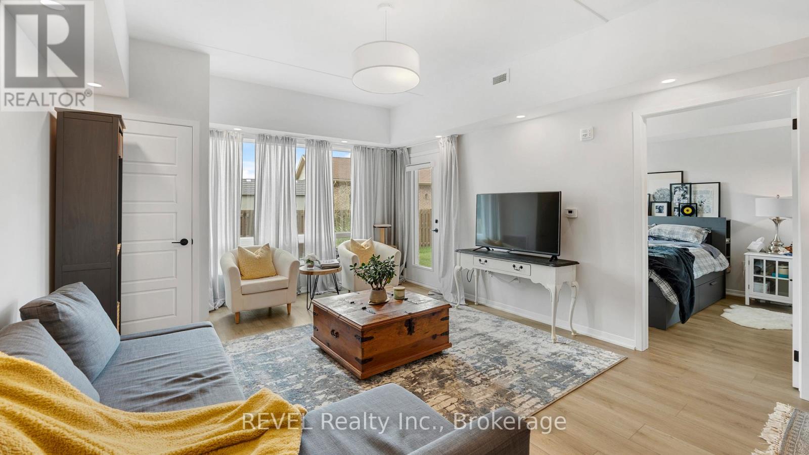 106 - 3998 Victoria Avenue, Lincoln, Ontario  L0R 2C0 - Photo 4 - X12554264