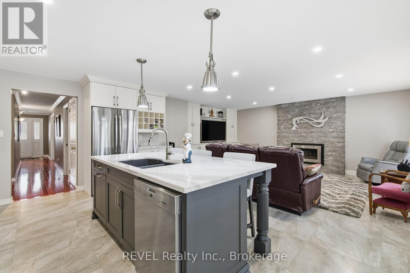 4 Kevin Drive, Pelham, Ontario  L0S 1E4 - Photo 19 - X12554546