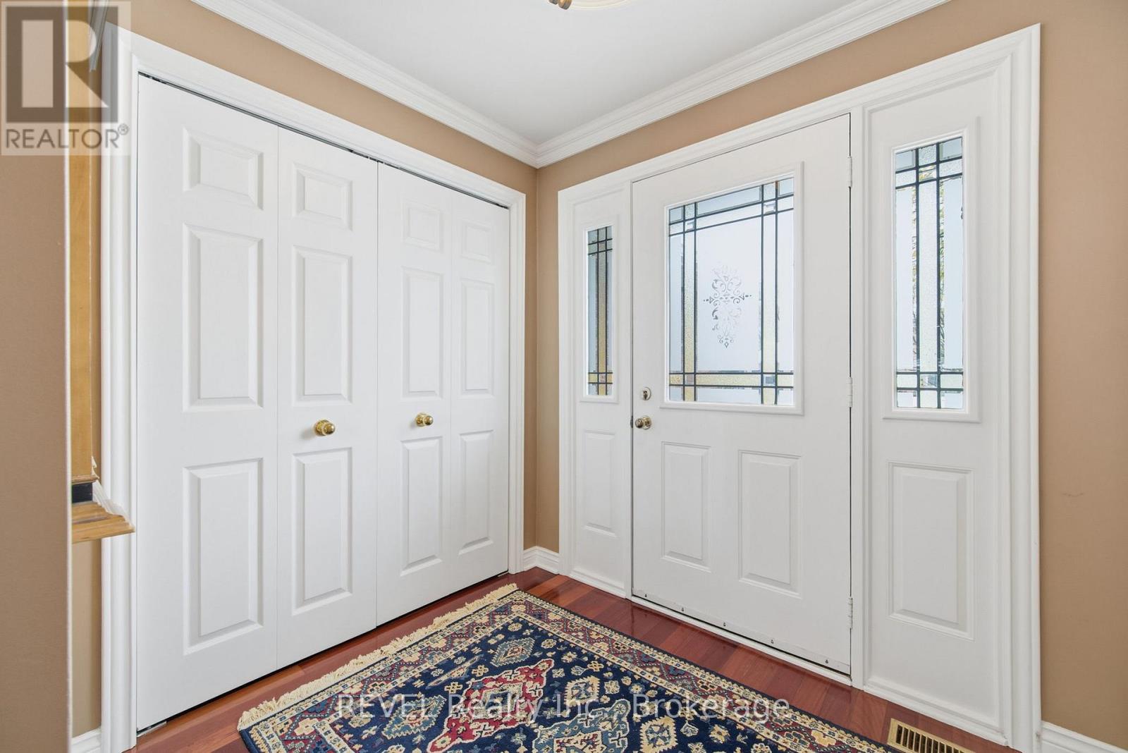 4 Kevin Drive, Pelham, Ontario  L0S 1E4 - Photo 5 - X12554546