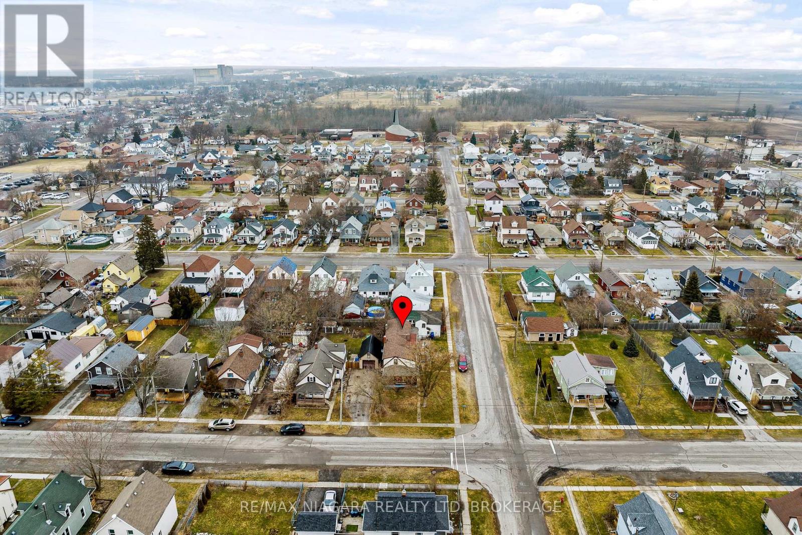 48 Johnston Street, Port Colborne, Ontario  L3K 1G6 - Photo 13 - X12556358