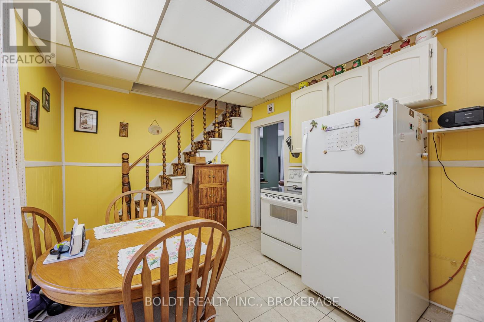 66 Chapel Street N, Thorold, Ontario  L2V 2E6 - Photo 9 - X12556582