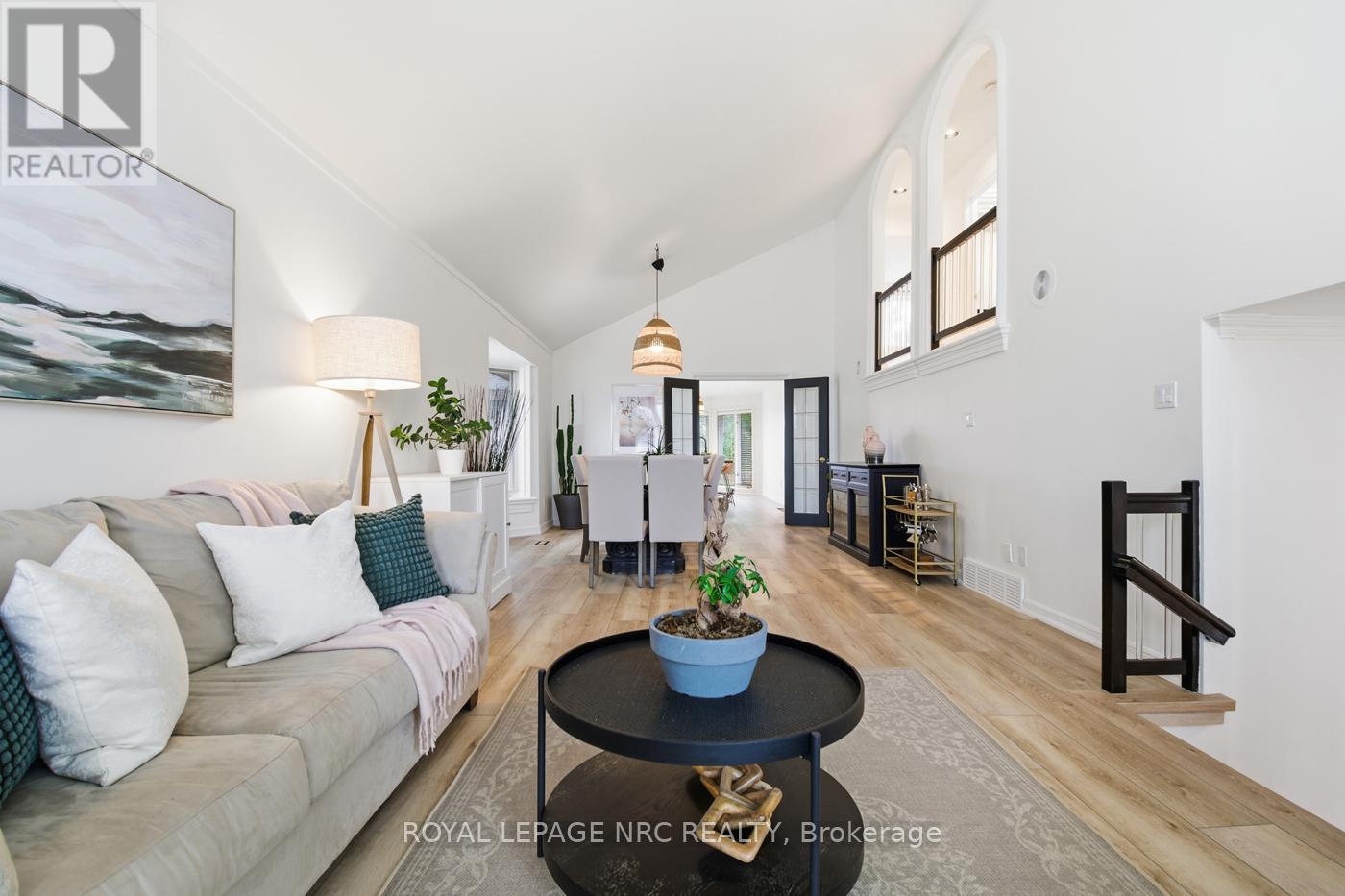 12 Fuller Crescent, Thorold, Ontario  L2V 4B9 - Photo 14 - X12557586