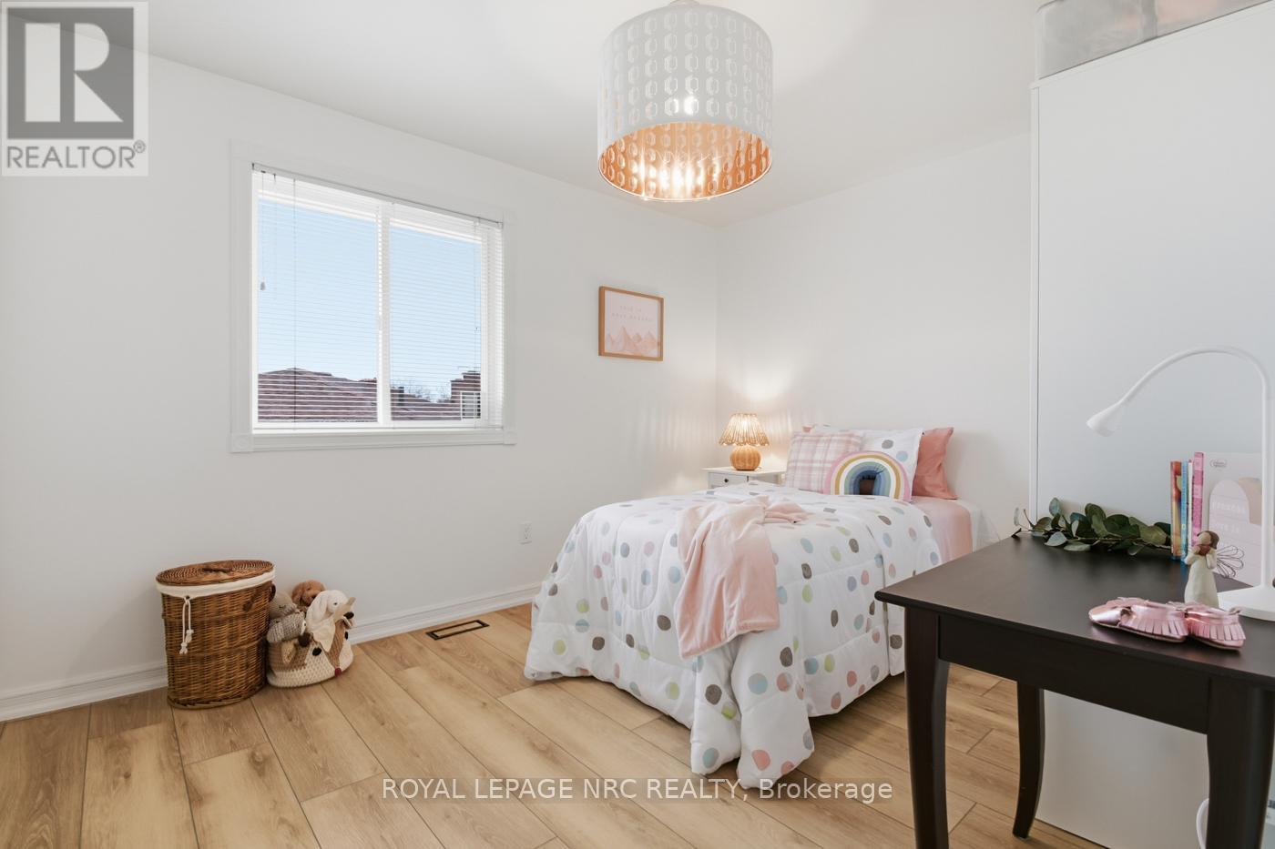 12 Fuller Crescent, Thorold, Ontario  L2V 4B9 - Photo 32 - X12557586