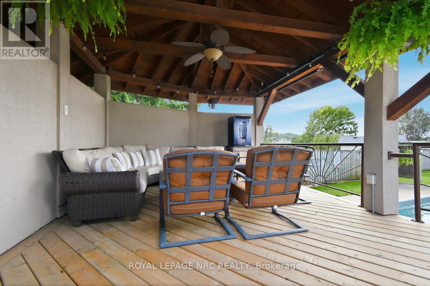 12 Fuller Crescent, Thorold, Ontario  L2V 4B9 - Photo 6 - X12557586