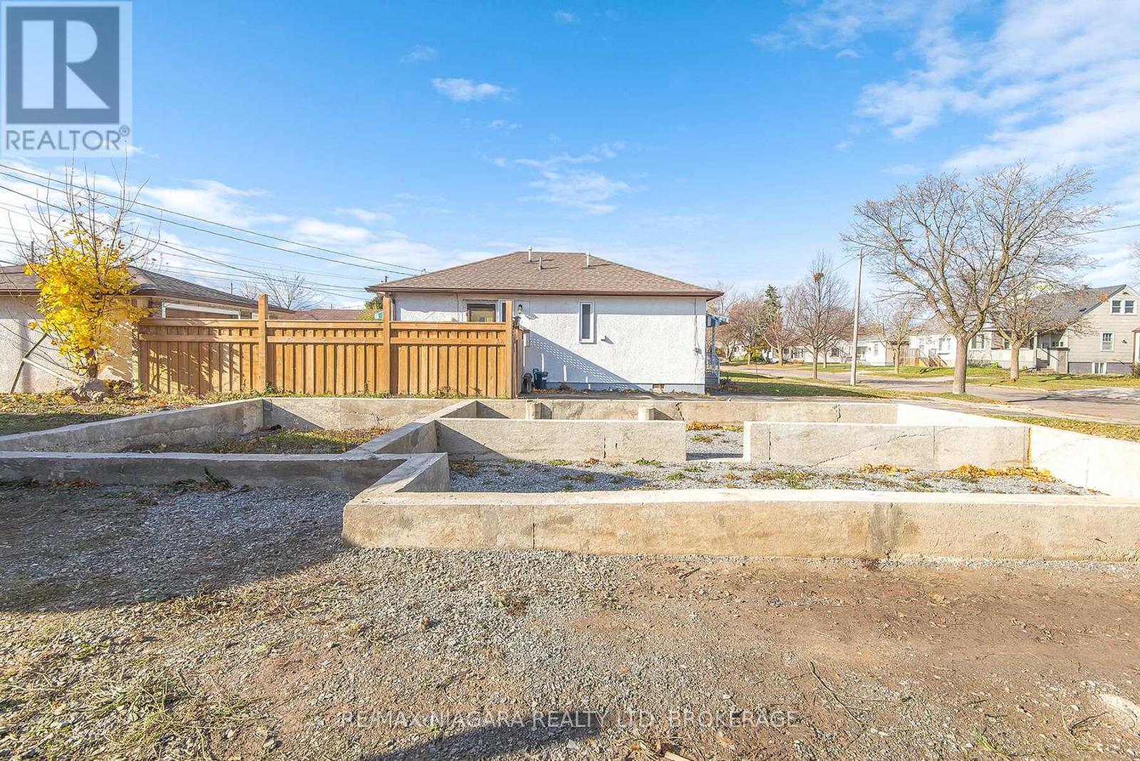 397 Gatfield Avenue, Welland, Ontario  L3B 5B1 - Photo 7 - X12557976