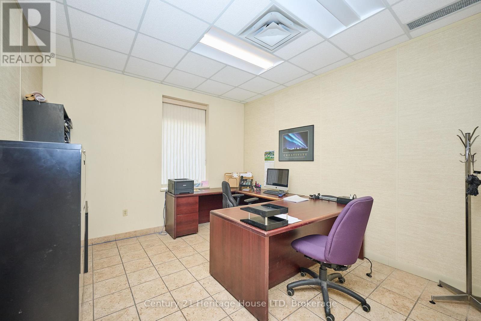 1767 Pettit Road N, Fort Erie, Ontario  L2A 5M4 - Photo 12 - X12559578