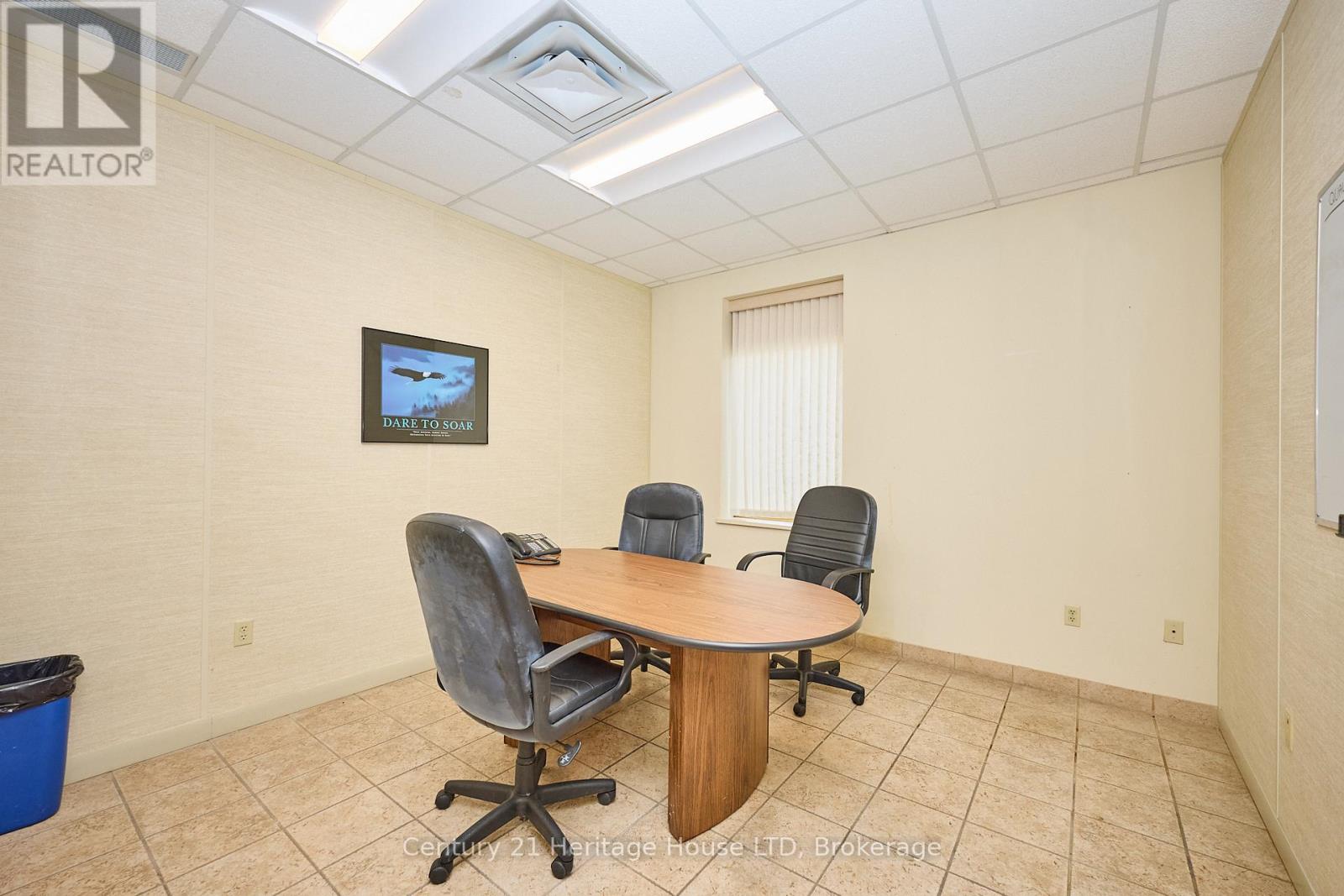 1767 Pettit Road N, Fort Erie, Ontario  L2A 5M4 - Photo 18 - X12559578