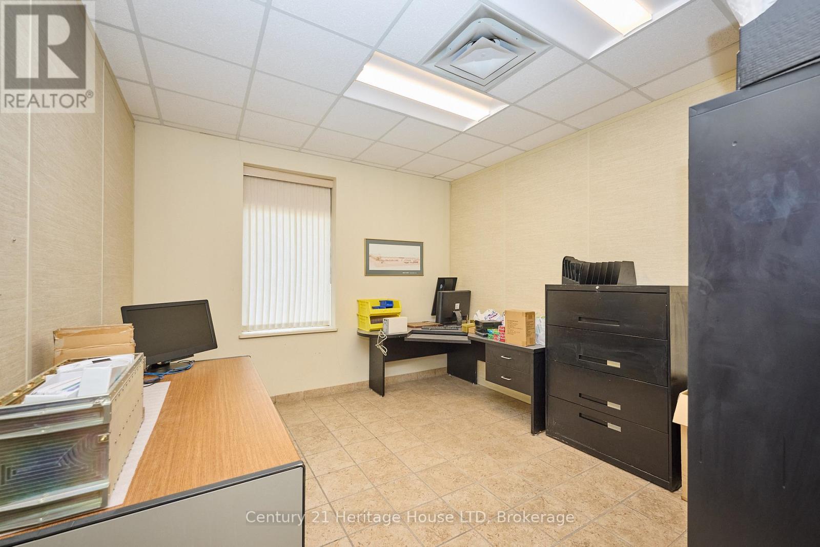 1767 Pettit Road N, Fort Erie, Ontario  L2A 5M4 - Photo 19 - X12559578