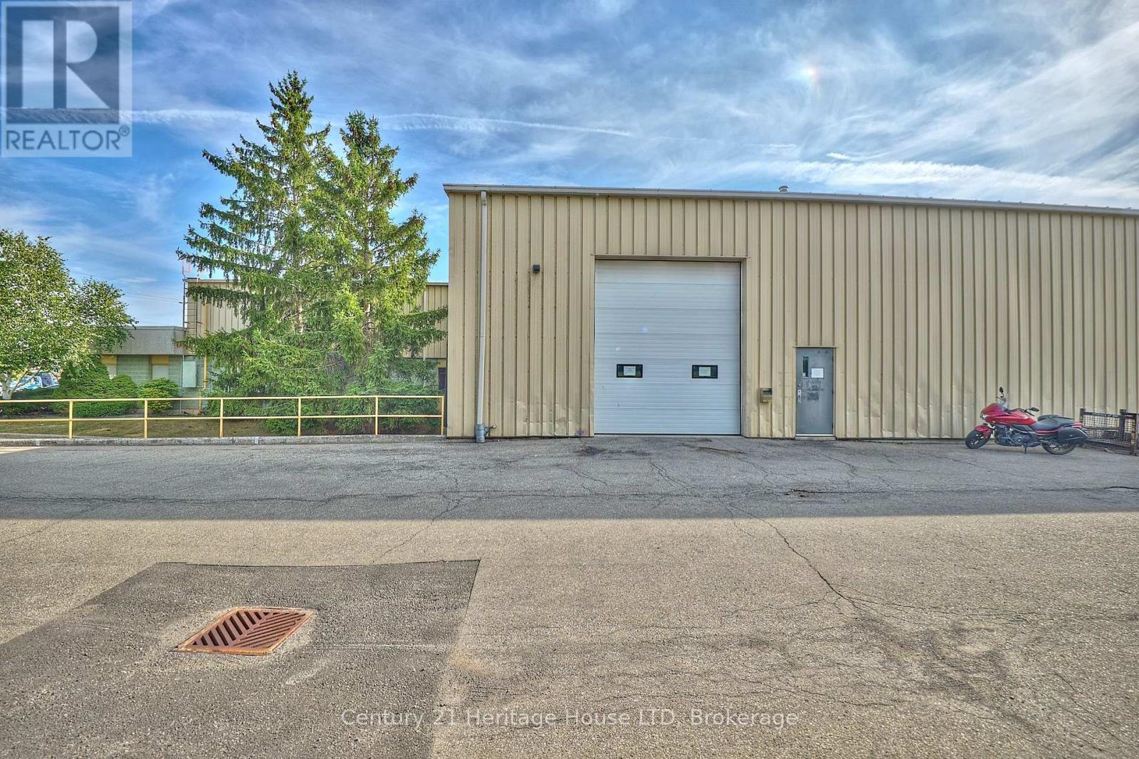 1767 Pettit Road N, Fort Erie, Ontario  L2A 5M4 - Photo 35 - X12559578