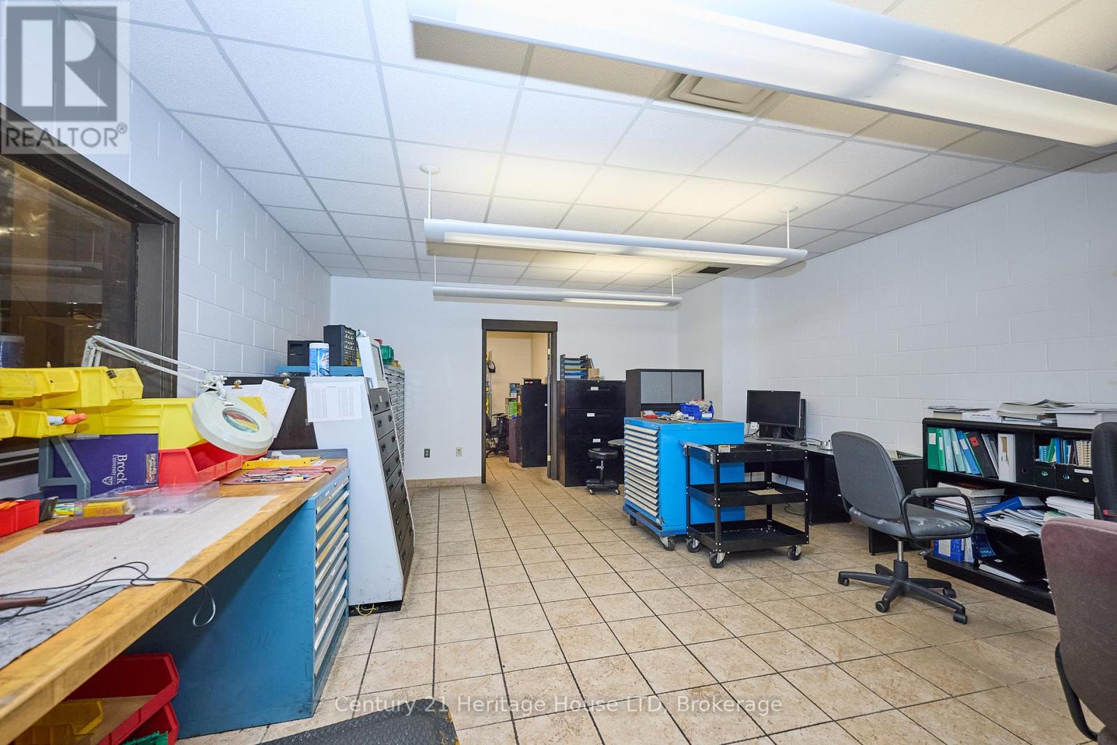 1767 Pettit Road N, Fort Erie, Ontario  L2A 5M4 - Photo 8 - X12559578