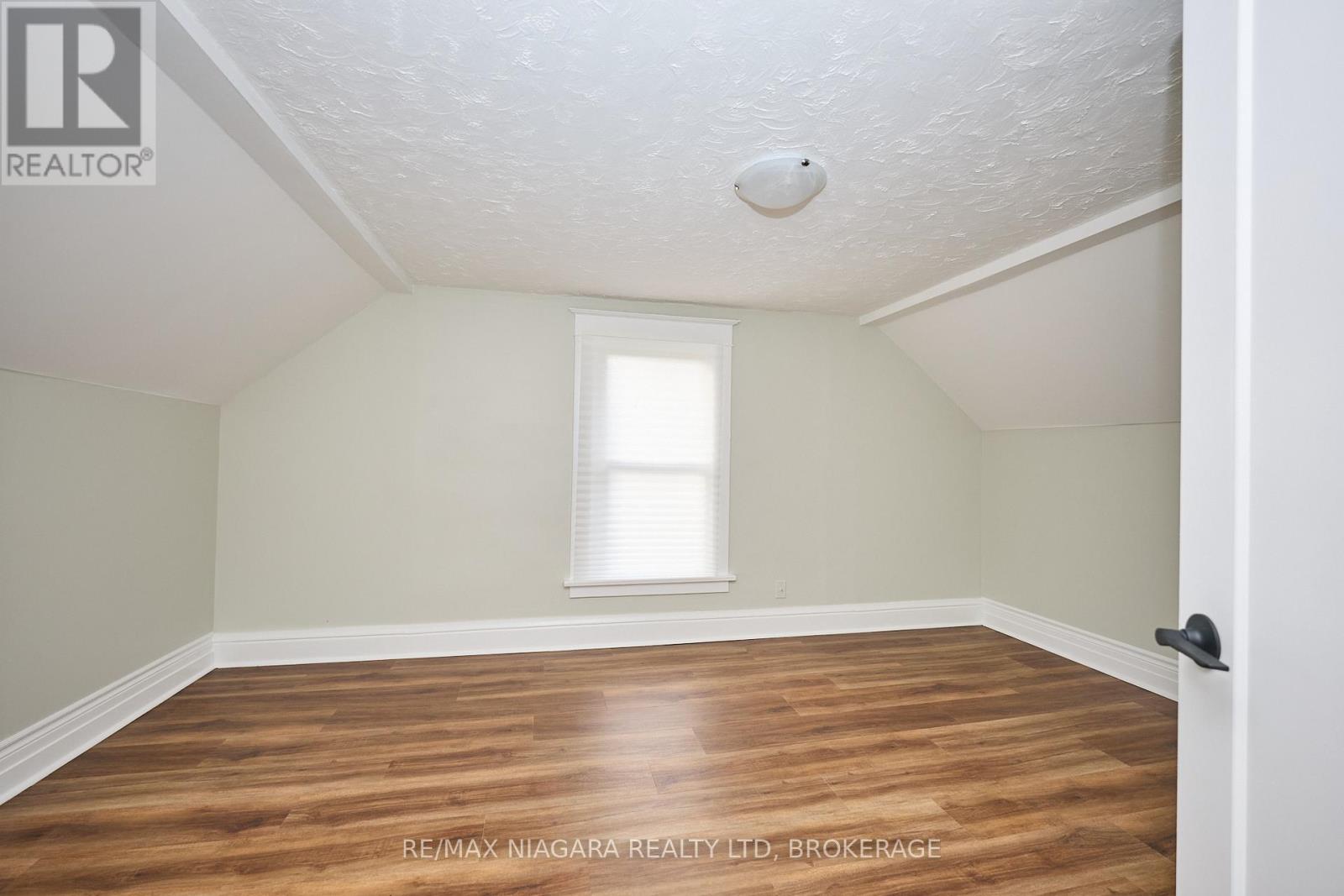 5006 Morrison Street, Niagara Falls, Ontario  L2E 2C6 - Photo 17 - X12559598