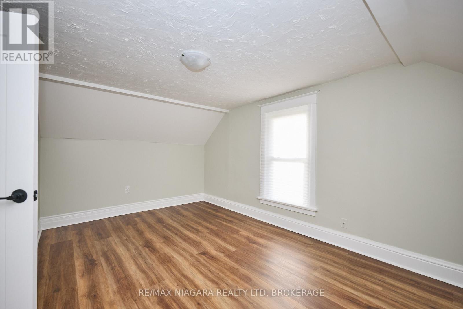 5006 Morrison Street, Niagara Falls, Ontario  L2E 2C6 - Photo 19 - X12559598