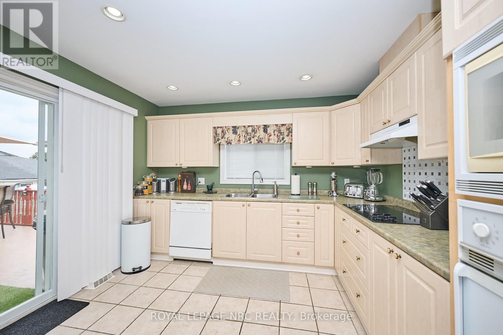 8105 Citation Road, Niagara Falls, Ontario  L2H 3H7 - Photo 10 - X12561252