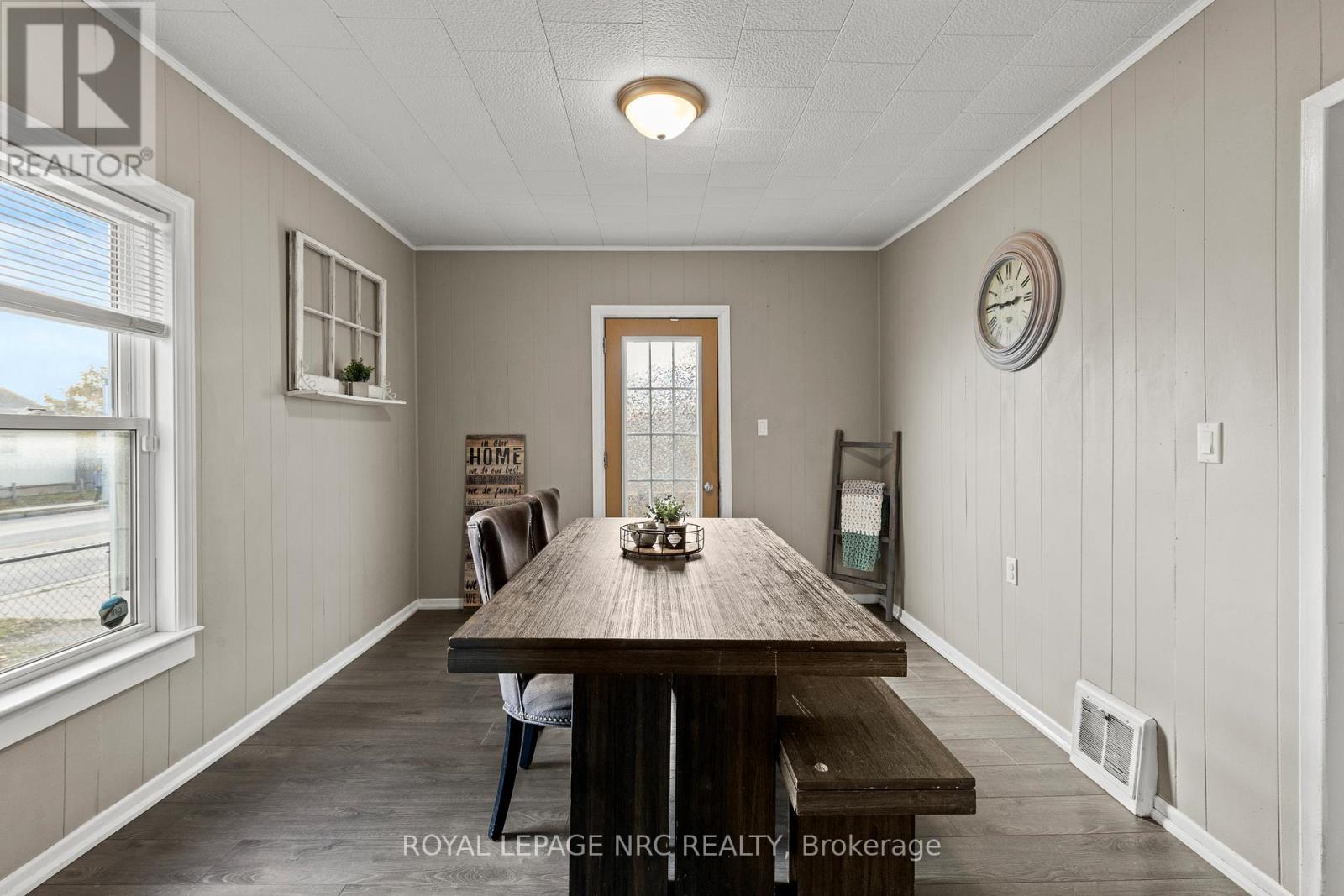 313 Burgar Street, Welland, Ontario  L3B 2T5 - Photo 8 - X12561474