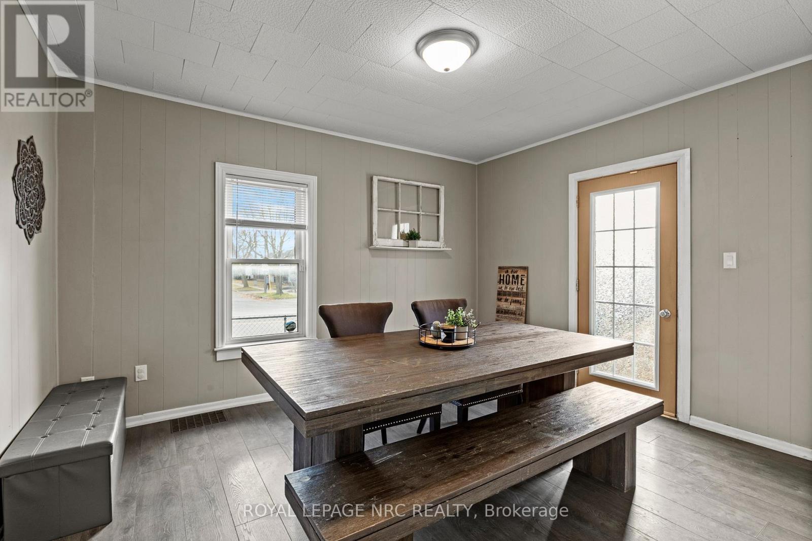 313 Burgar Street, Welland, Ontario  L3B 2T5 - Photo 9 - X12561474