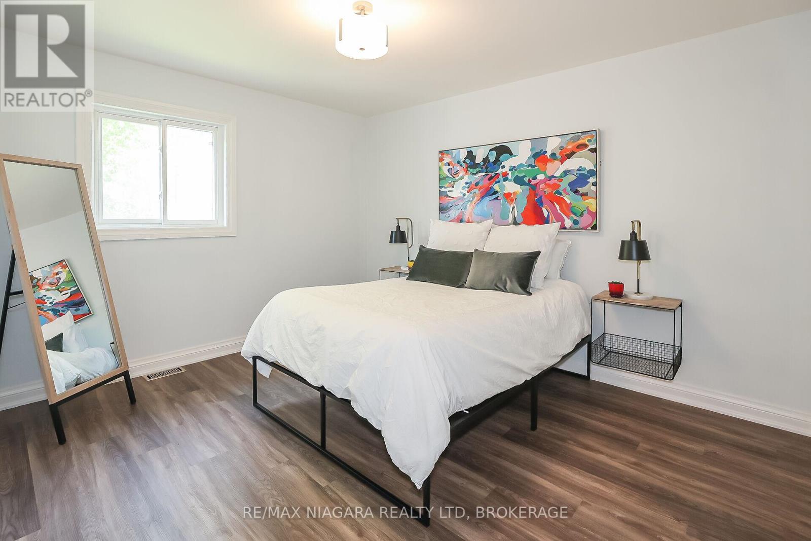 261 Vine Street, St. Catharines, Ontario  L2M 4T2 - Photo 18 - X12562218