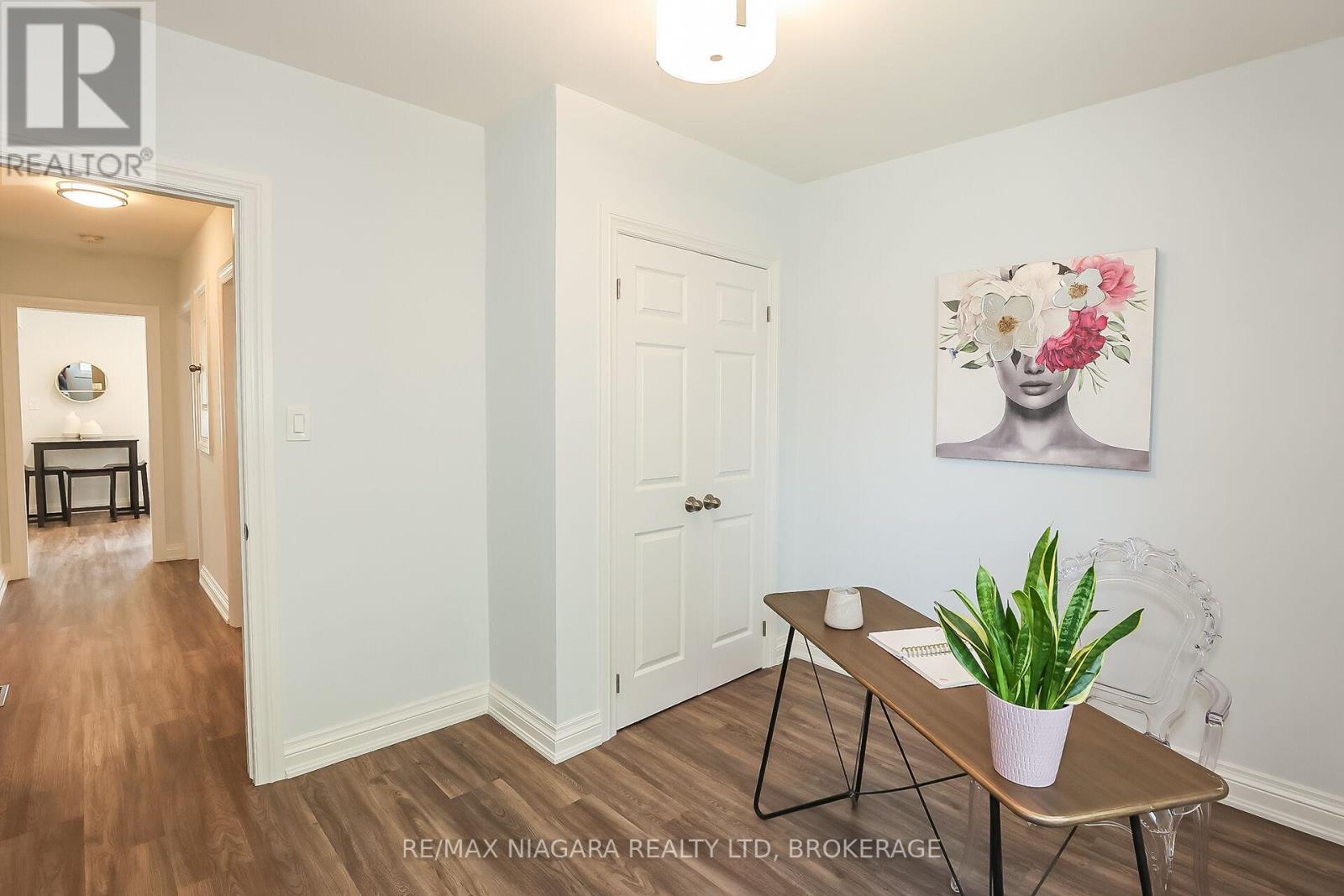 261 Vine Street, St. Catharines, Ontario  L2M 4T2 - Photo 22 - X12562218
