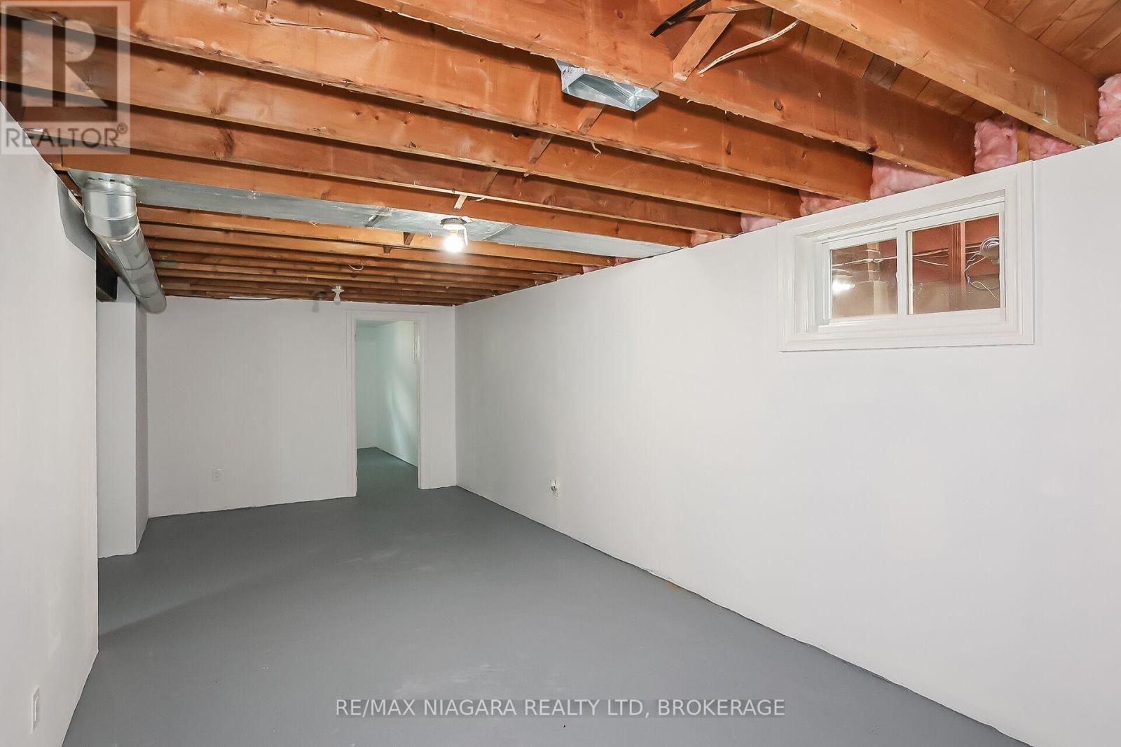 261 Vine Street, St. Catharines, Ontario  L2M 4T2 - Photo 28 - X12562218