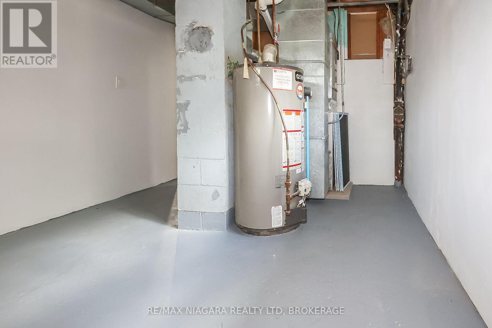261 Vine Street, St. Catharines, Ontario  L2M 4T2 - Photo 32 - X12562218