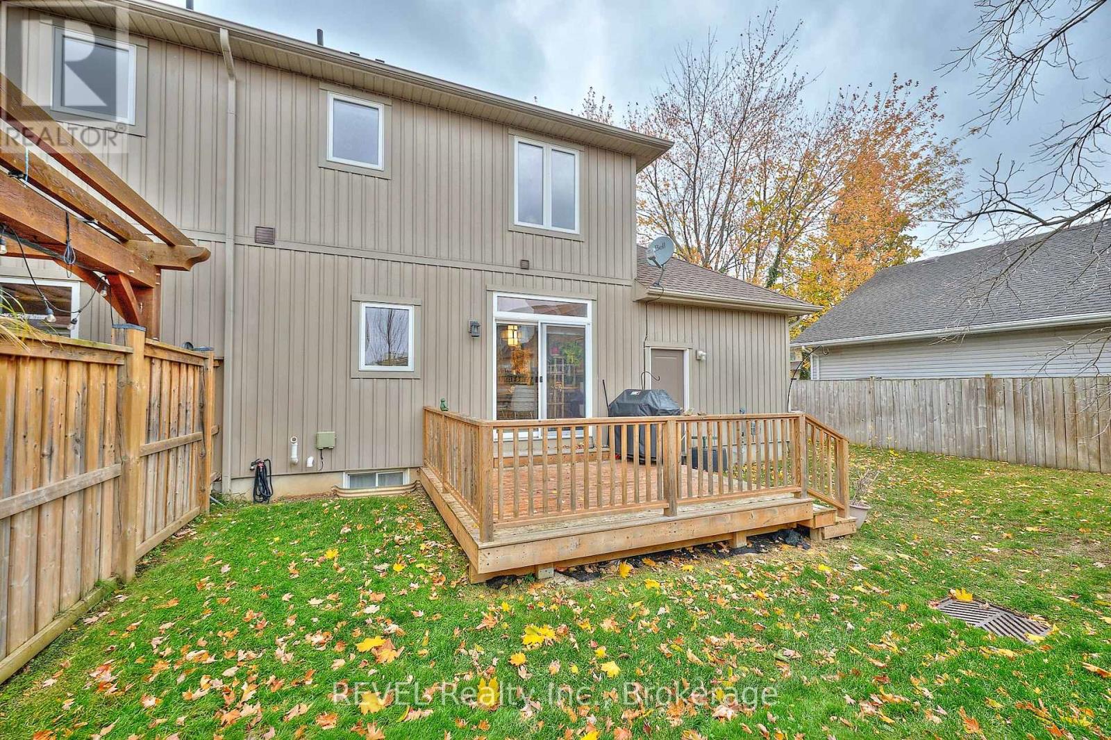 5 - 608 Simcoe Street, Niagara-On-The-Lake, Ontario  L0S 1J0 - Photo 22 - X12563930