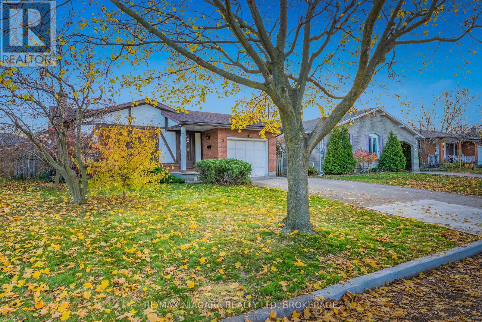 5 Rene Lane, St. Catharines, Ontario  L2P 3L3 - Photo 4 - X12564432