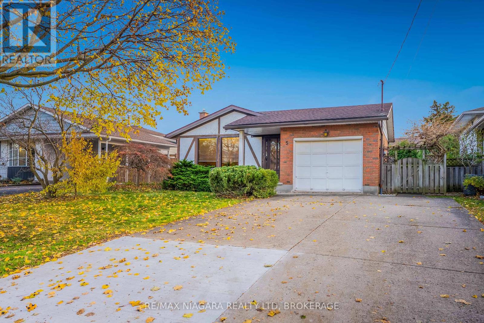 5 Rene Lane, St. Catharines, Ontario  L2P 3L3 - Photo 5 - X12564432