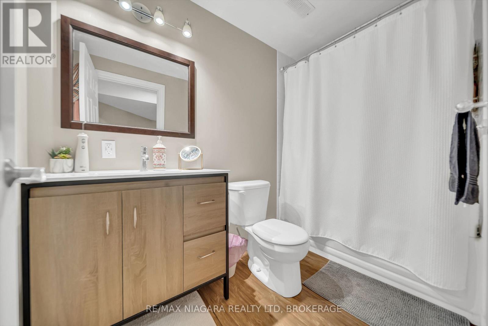 81 - 165 Terraview Crescent, Guelph, Ontario  N1G 5G9 - Photo 34 - X12565848