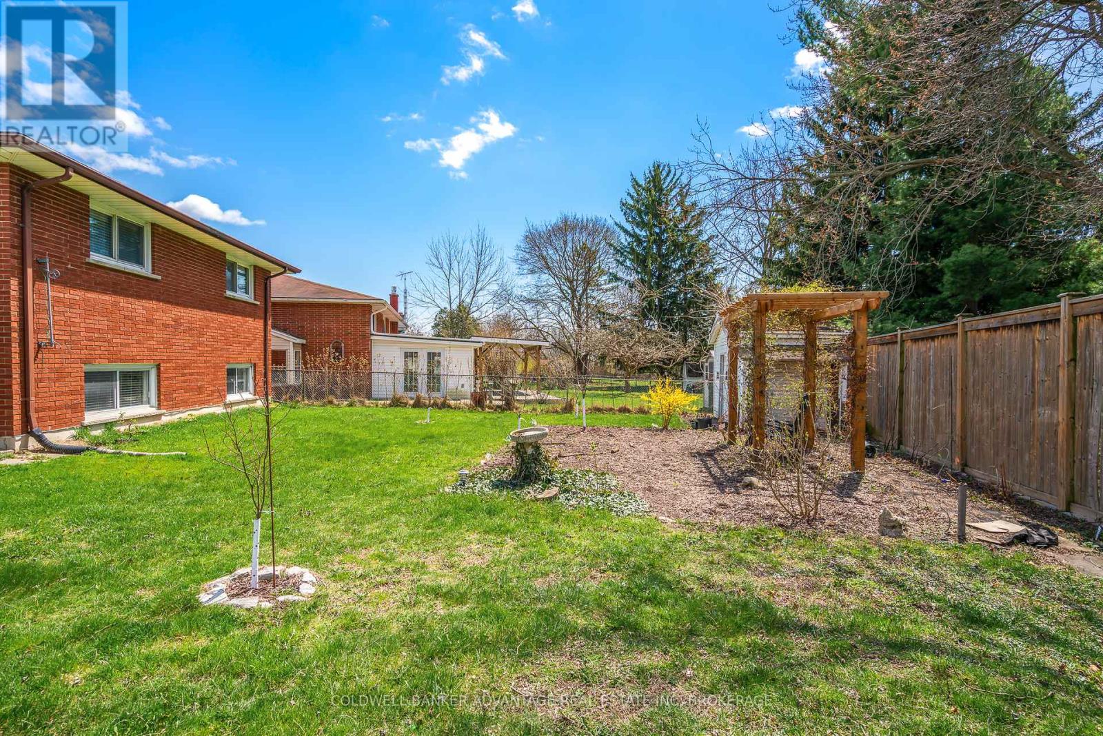 6808 Corwin Crescent, Niagara Falls, Ontario  L2G 2M7 - Photo 11 - X12565878