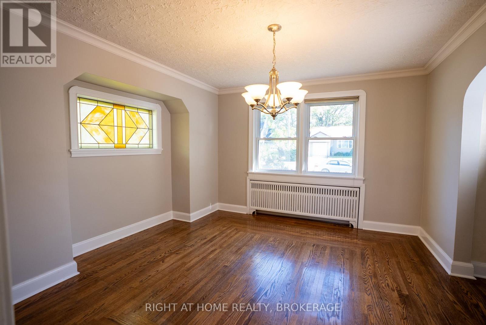 57 Edgar Street, Welland, Ontario  L3C 1S6 - Photo 12 - X12566432