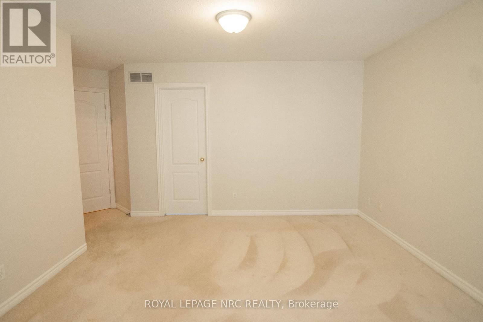 6 - 4667 Portage Road, Niagara Falls, Ontario  L2E 6A9 - Photo 14 - X12567342