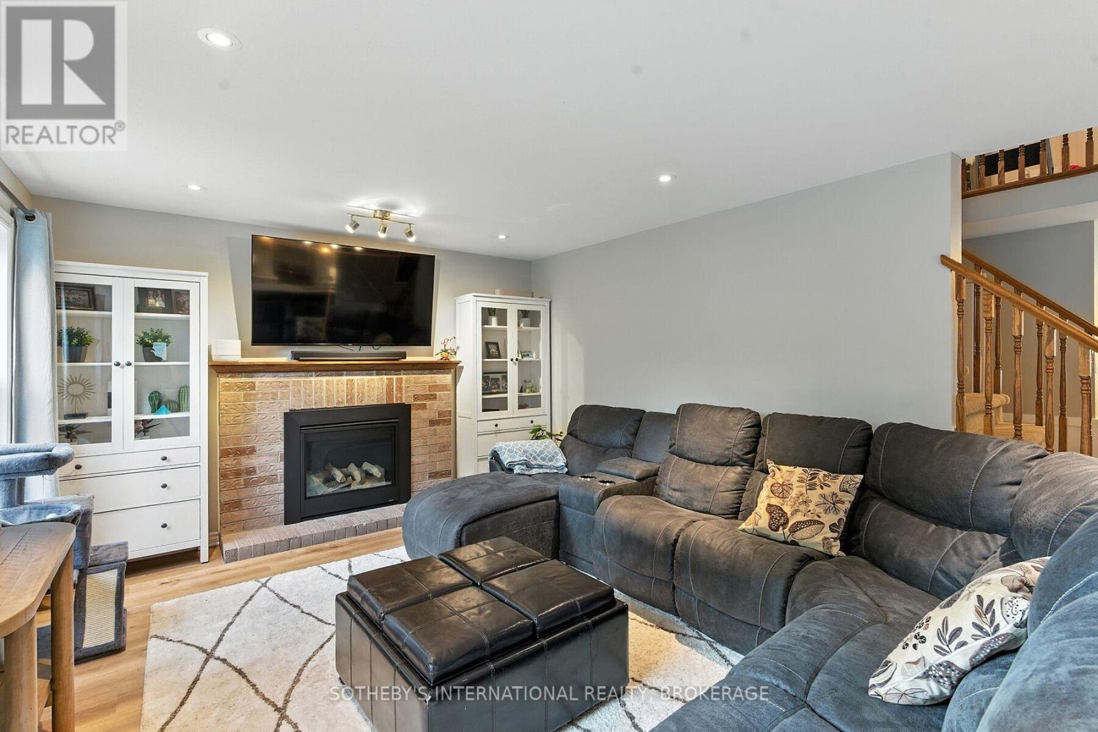 32 Sterling Street, St. Catharines, Ontario  L2S 3T2 - Photo 13 - X12567970