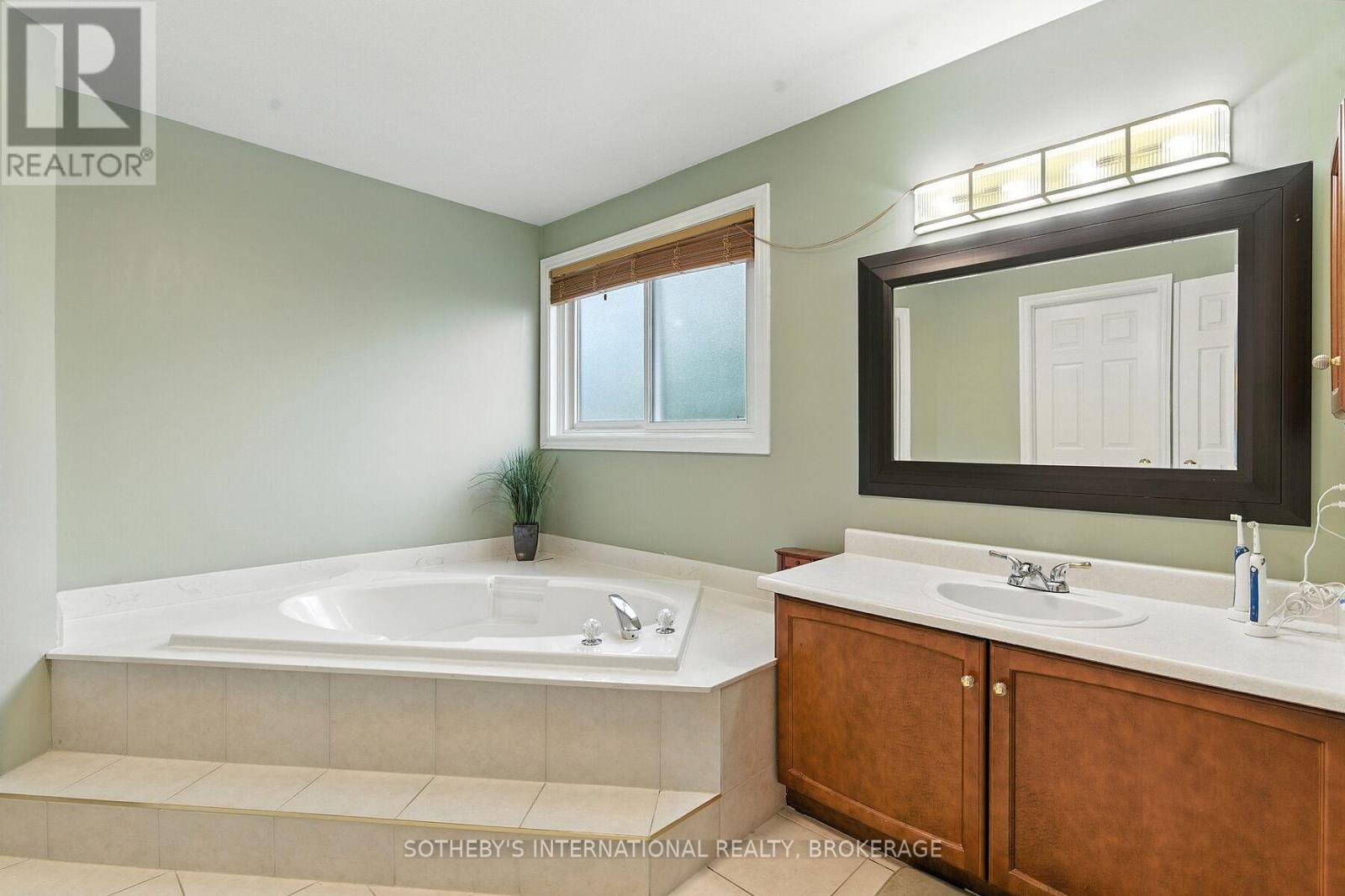 32 Sterling Street, St. Catharines, Ontario  L2S 3T2 - Photo 19 - X12567970