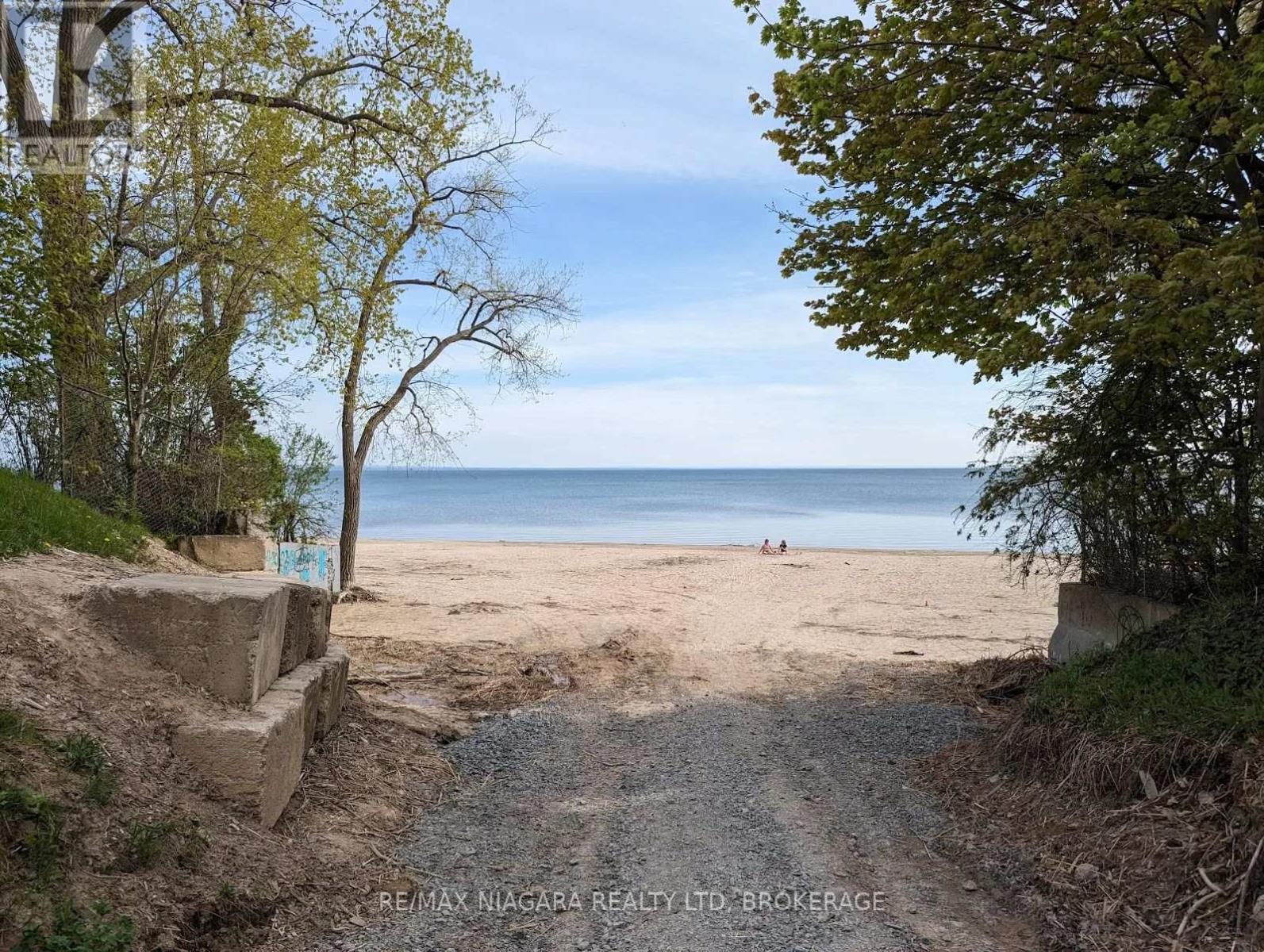 434 Crescent Road, Fort Erie, Ontario  L2A 4P7 - Photo 3 - X12568434