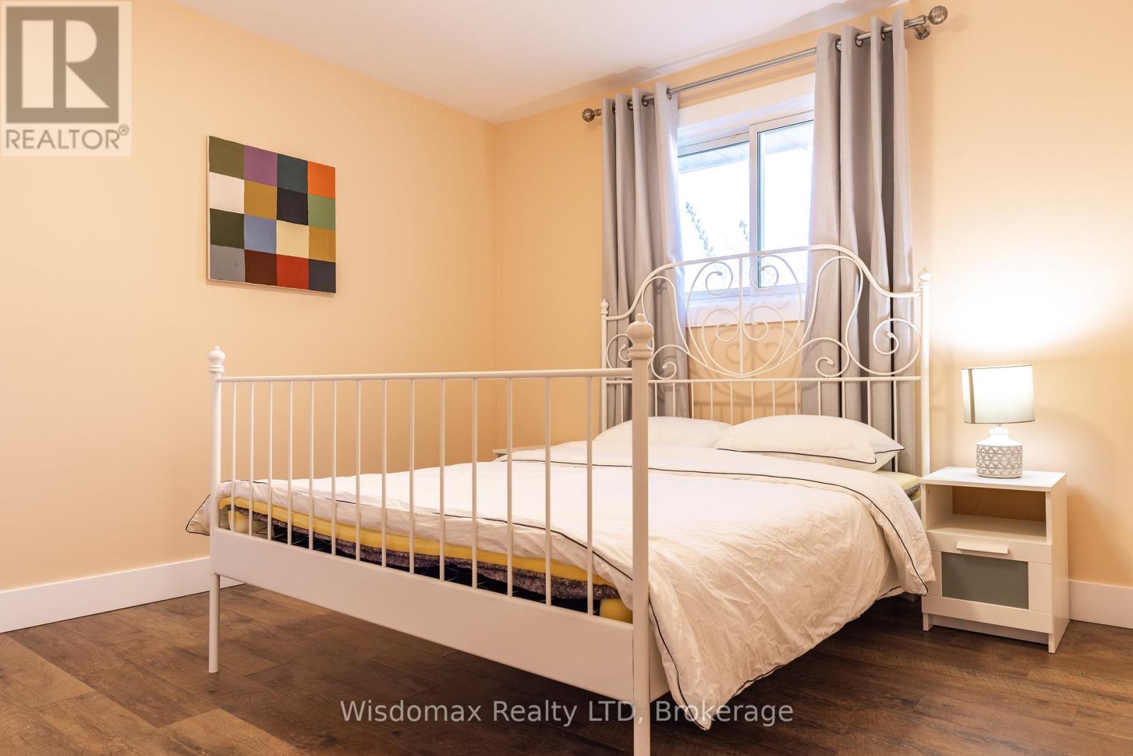 5291 Stamford Street, Niagara Falls, Ontario  L2E 1N2 - Photo 12 - X12568638