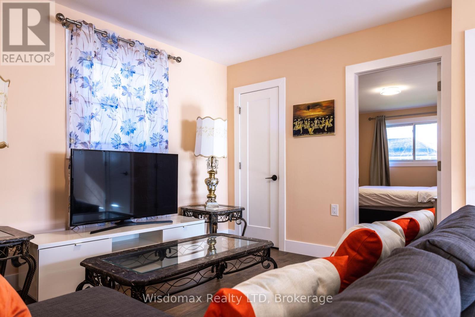 5291 Stamford Street, Niagara Falls, Ontario  L2E 1N2 - Photo 14 - X12568638