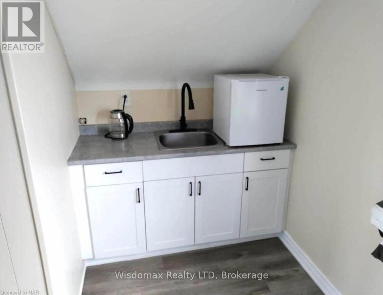 5291 Stamford Street, Niagara Falls, Ontario  L2E 1N2 - Photo 27 - X12568638