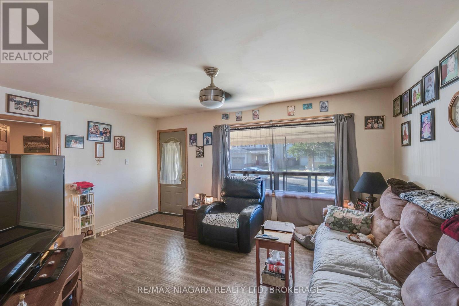 50 Haig Street, St. Catharines, Ontario  L2R 6K9 - Photo 3 - X12569340