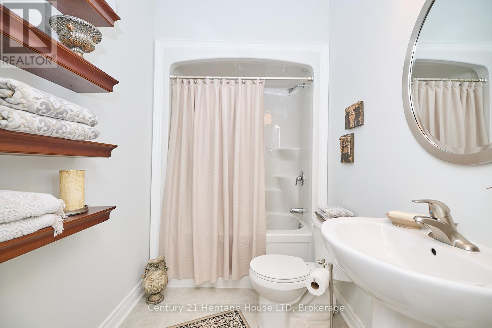 394 Hummel Crescent, Fort Erie, Ontario  L2A 0E8 - Photo 20 - X12569356