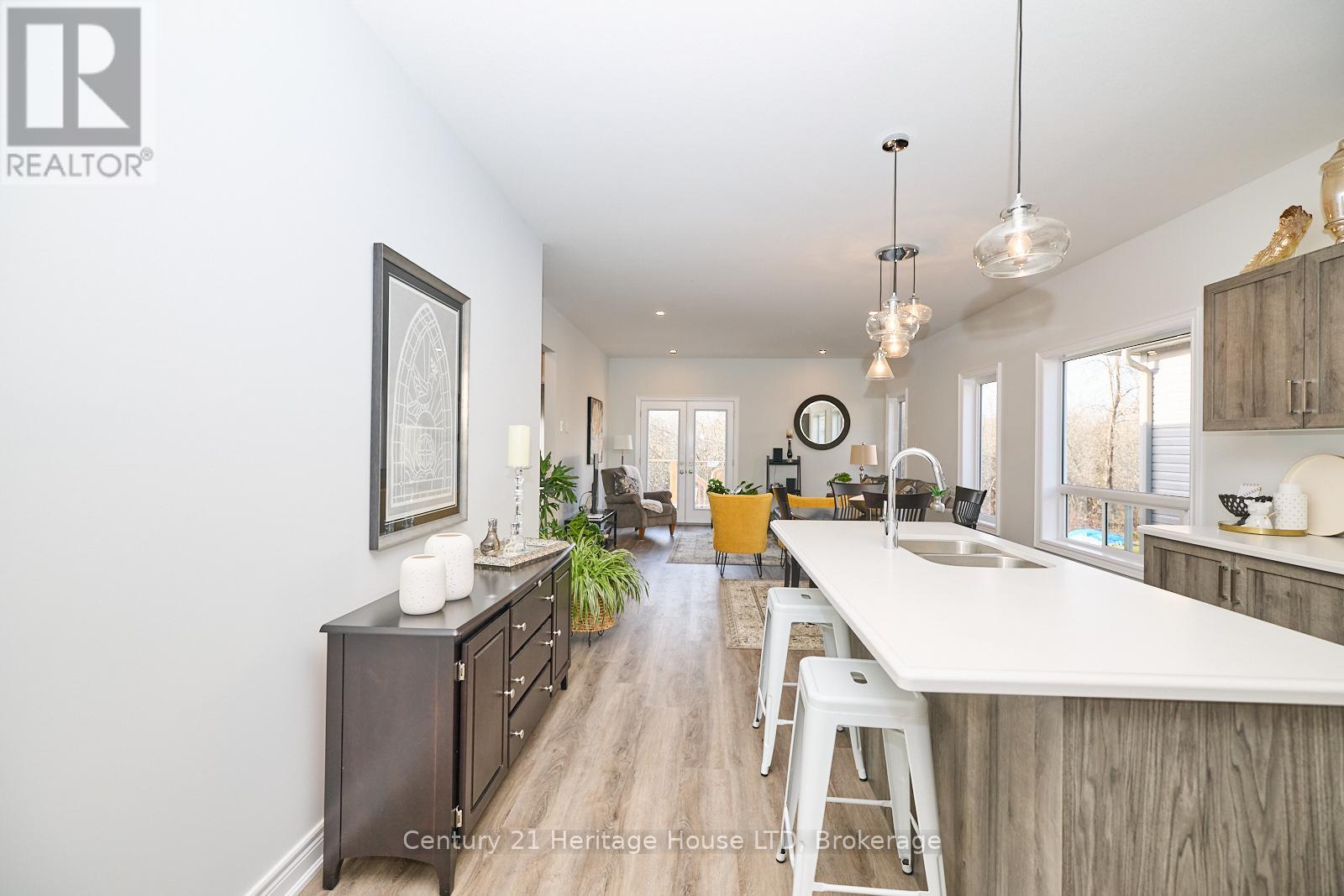 394 Hummel Crescent, Fort Erie, Ontario  L2A 0E8 - Photo 9 - X12569356