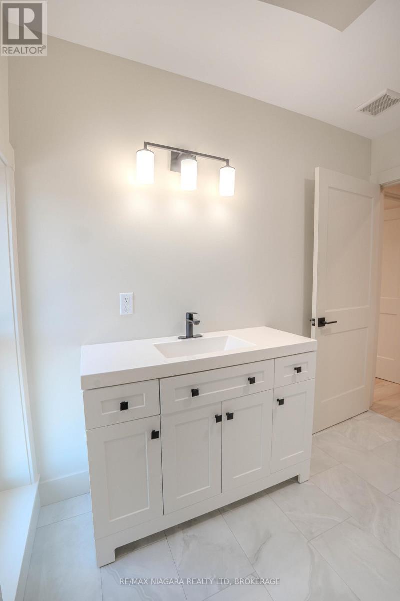 6 Almond Street, St. Catharines, Ontario  L2T 1E7 - Photo 15 - X12569372