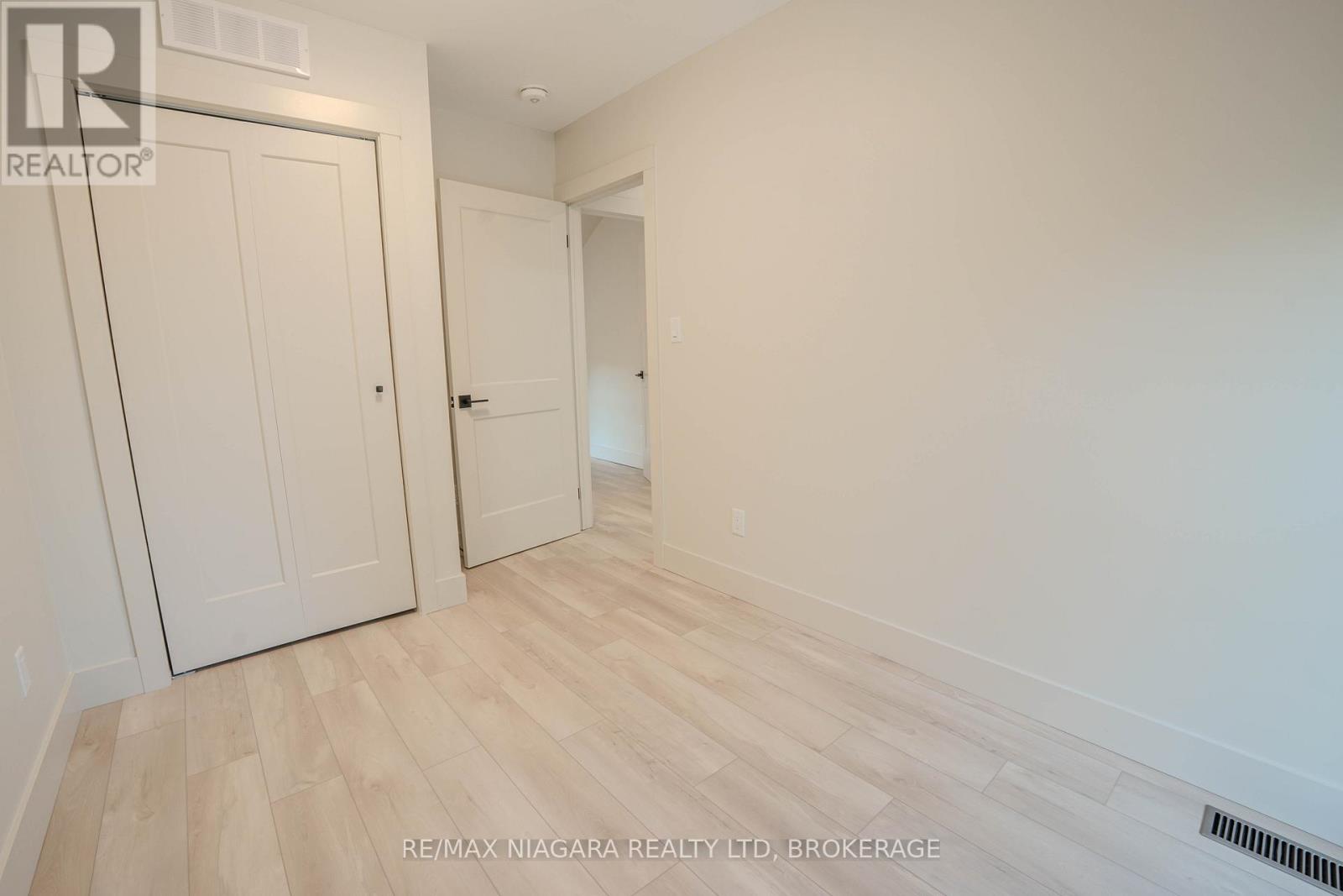 6 Almond Street, St. Catharines, Ontario  L2T 1E7 - Photo 22 - X12569372