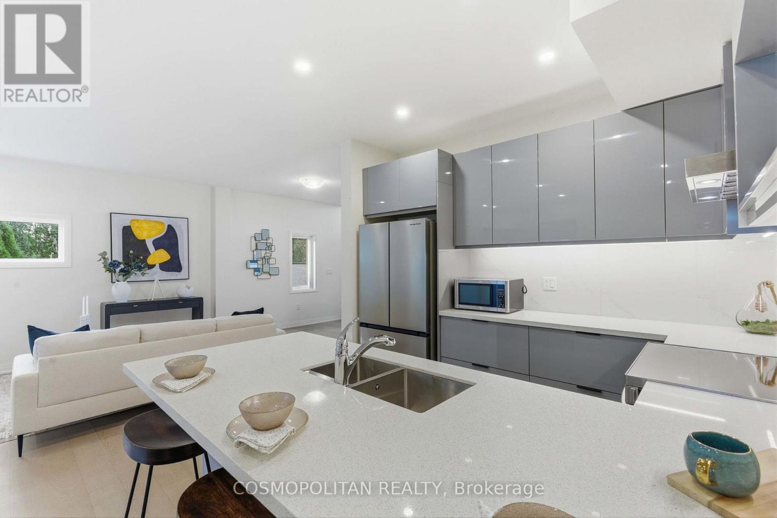 B - 71 Bradley Street, St. Catharines, Ontario  L2T 1R5 - Photo 13 - X12569538