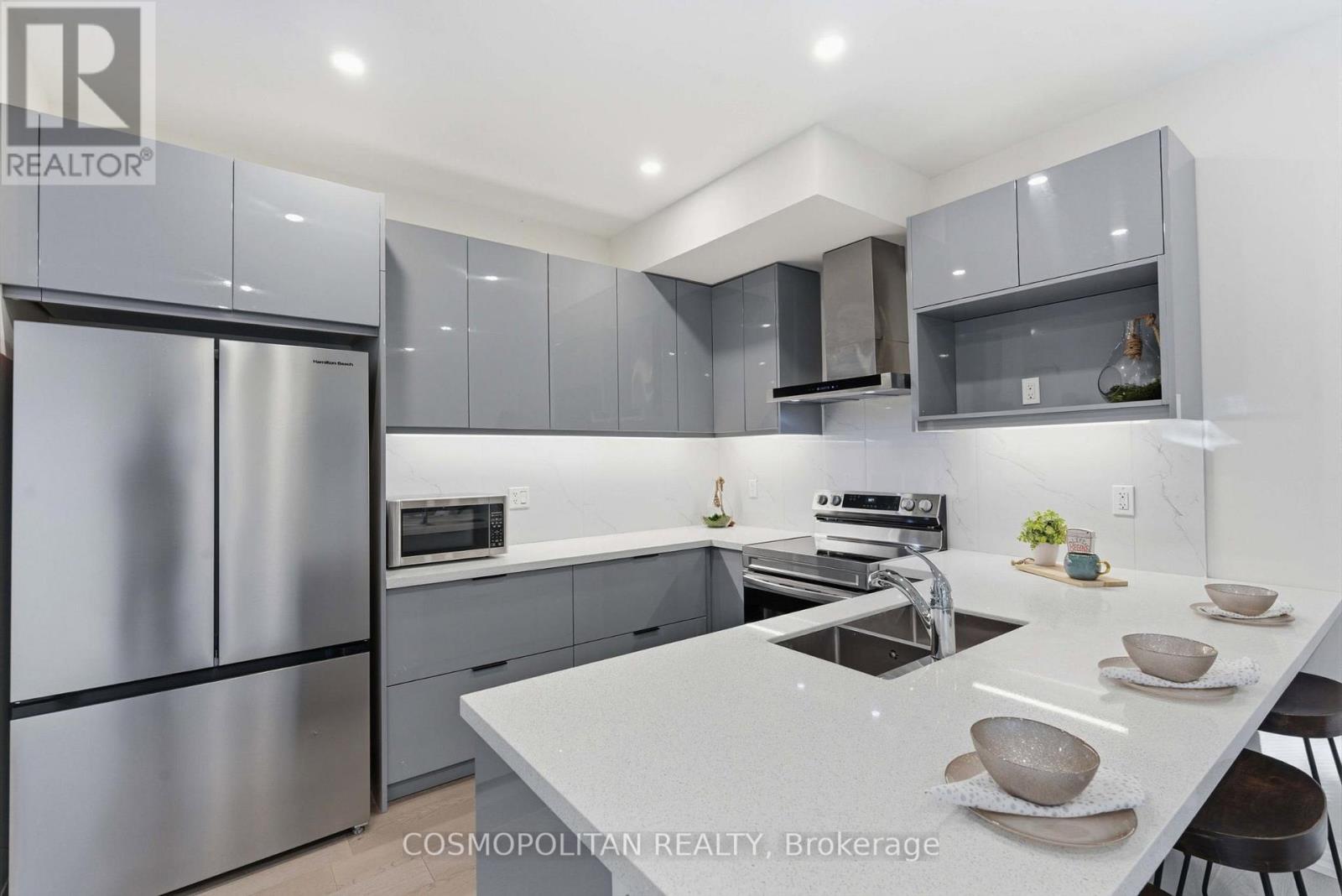 B - 71 Bradley Street, St. Catharines, Ontario  L2T 1R5 - Photo 15 - X12569538