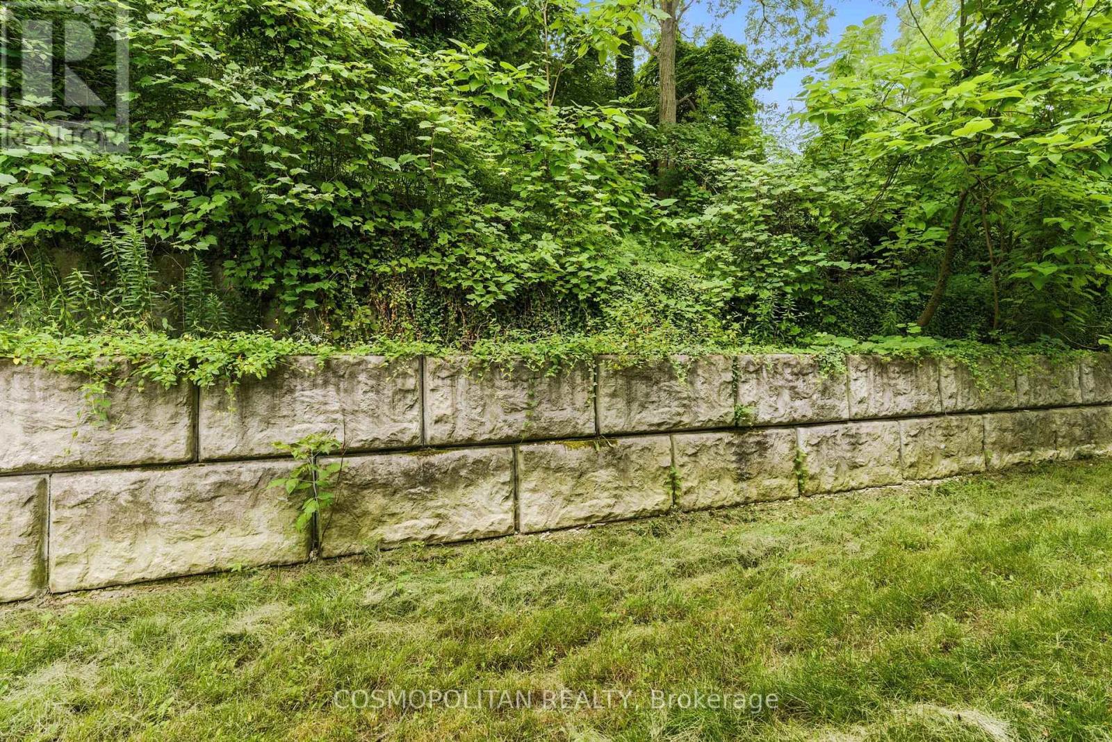 B - 71 Bradley Street, St. Catharines, Ontario  L2T 1R5 - Photo 50 - X12569538