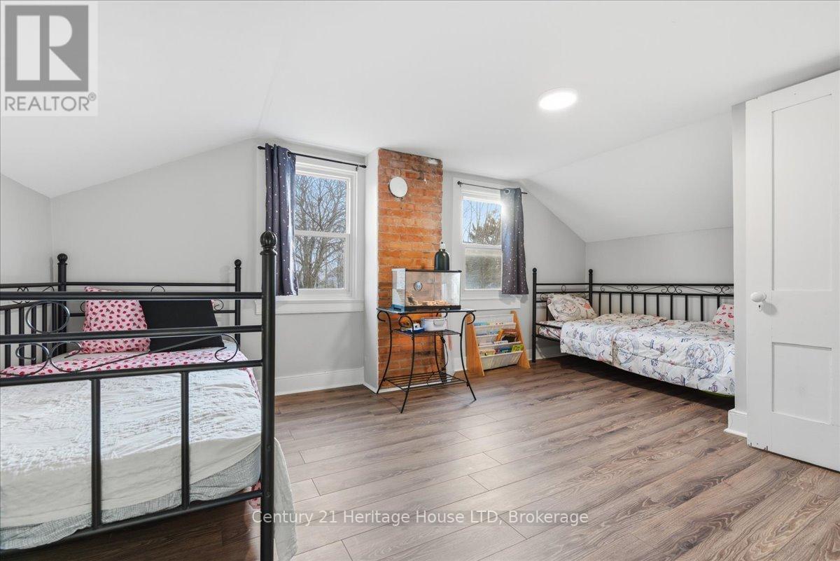 4 Cross Street, St. Catharines, Ontario  L2R 2W5 - Photo 19 - X12569548