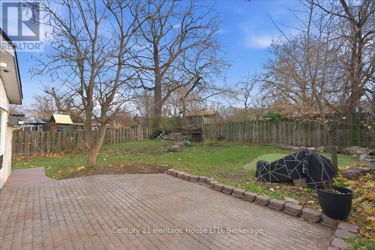 4 Cross Street, St. Catharines, Ontario  L2R 2W5 - Photo 24 - X12569548