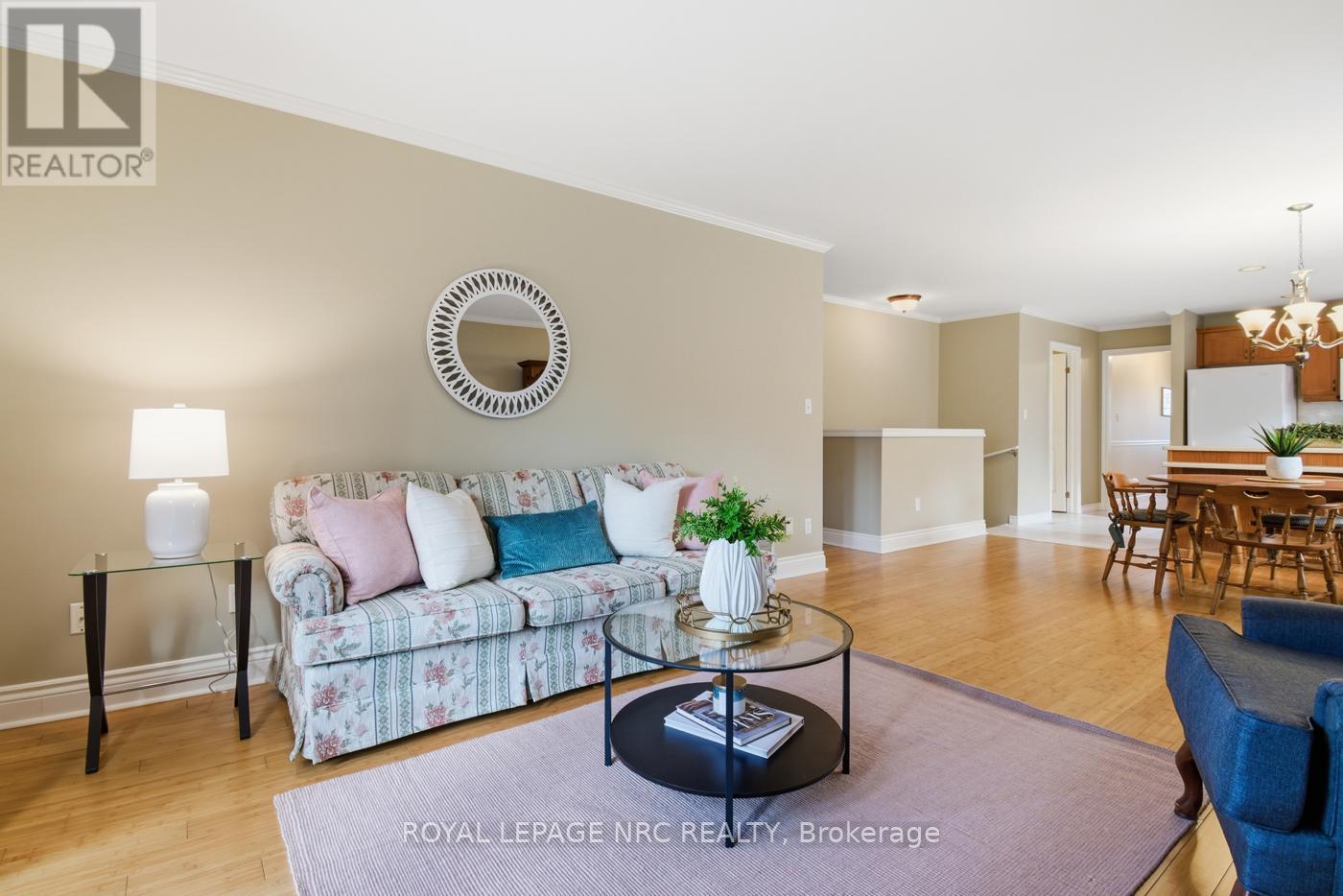 12 Kinsman Court, Pelham, Ontario  L3E 0L1 - Photo 8 - X12570284